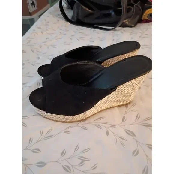 Women's Black High Wedge Shoes Size 8 - Picture 2 of 6